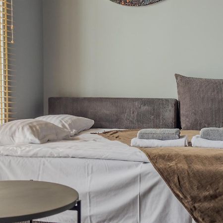 Ivis House Modern Apartment In Vilnius Old Town With Balcony 维尔纽斯 外观 照片