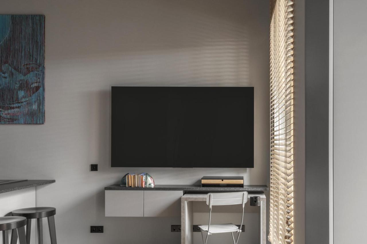 Ivis House Modern Apartment In Vilnius Old Town With Balcony 维尔纽斯 外观 照片