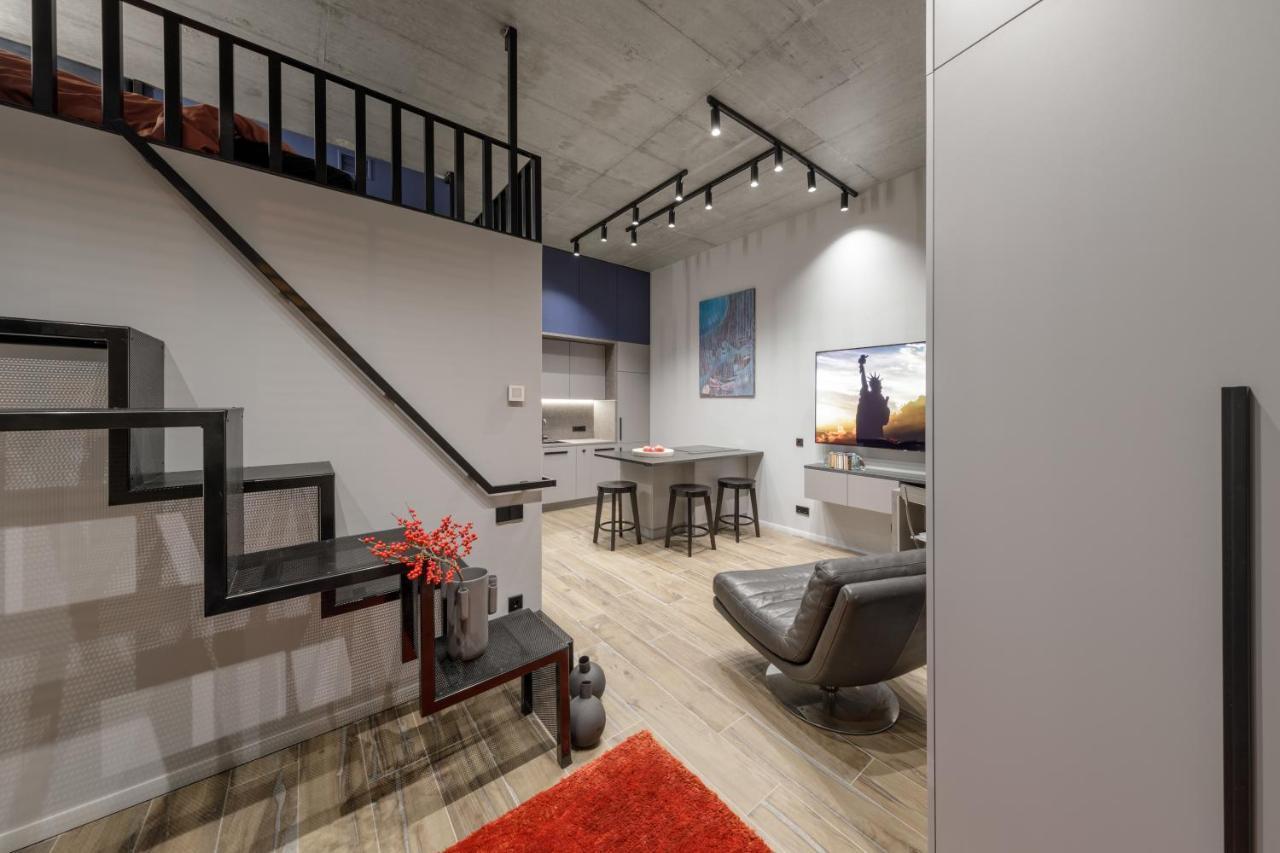 Ivis House Modern Apartment In Vilnius Old Town With Balcony 维尔纽斯 外观 照片