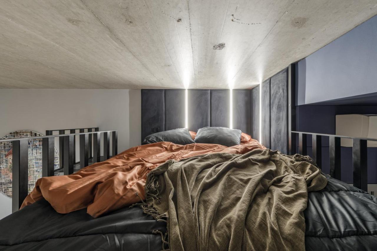 Ivis House Modern Apartment In Vilnius Old Town With Balcony 维尔纽斯 外观 照片