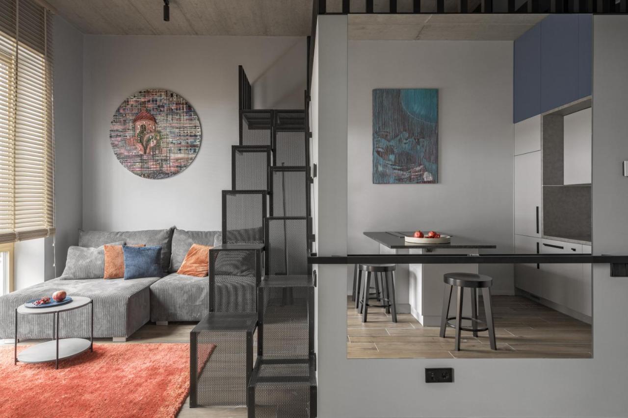 Ivis House Modern Apartment In Vilnius Old Town With Balcony 维尔纽斯 外观 照片